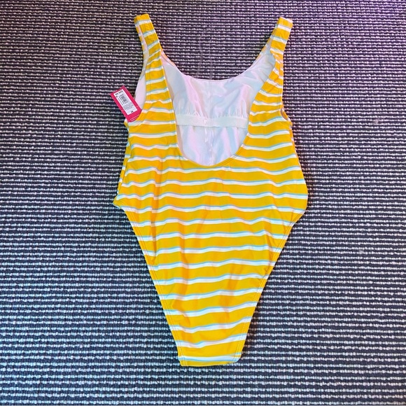 Target one piece - Picture 4 of 6